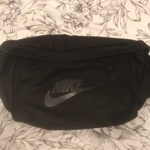 Fanny pack by NIKE